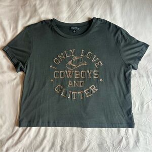 “I Only Love Cowboys” Crop Top – Size Small (NWOT)